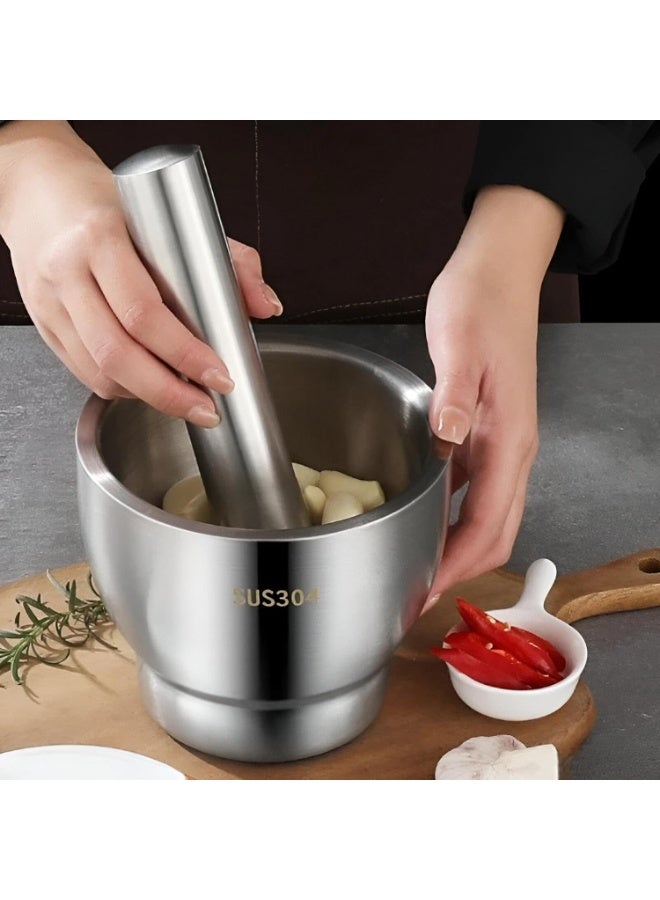 هاون ومدقة من الفولاذ المقاوم للصدأ شديد التحمل مع غطاء وقاعدة ثابتة للاستخدام اليومي في المطبخ. تصميم متين وصلب مصبوب، مثالي لطحن التوابل والأعشاب. - Image 2